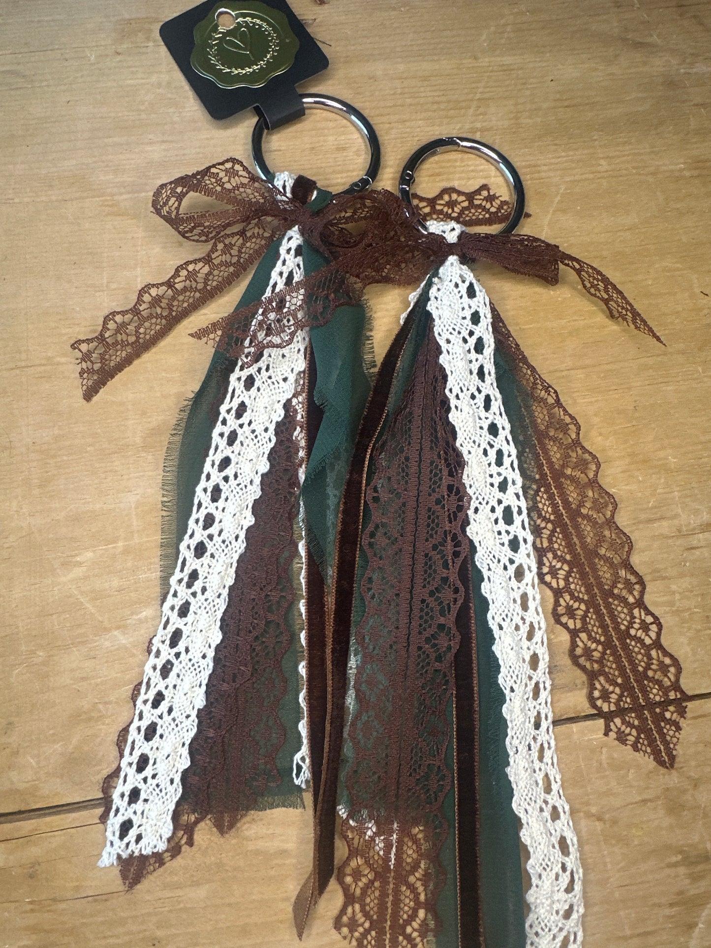 Forest & chocolate beadless boot tassel pair