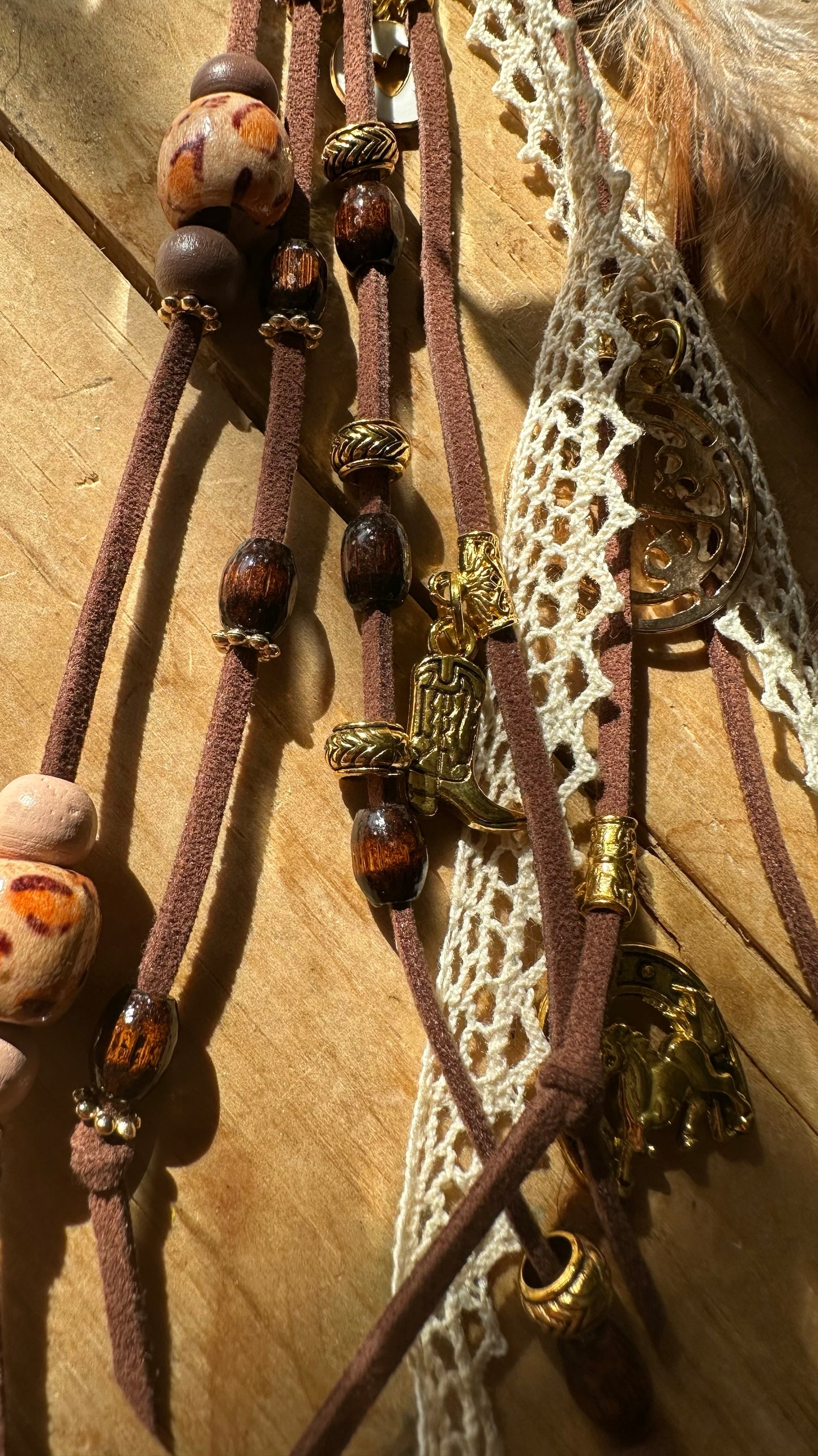 BC0014 Brown pin boot tassel