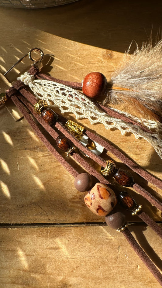 BC0014 Brown pin boot tassel