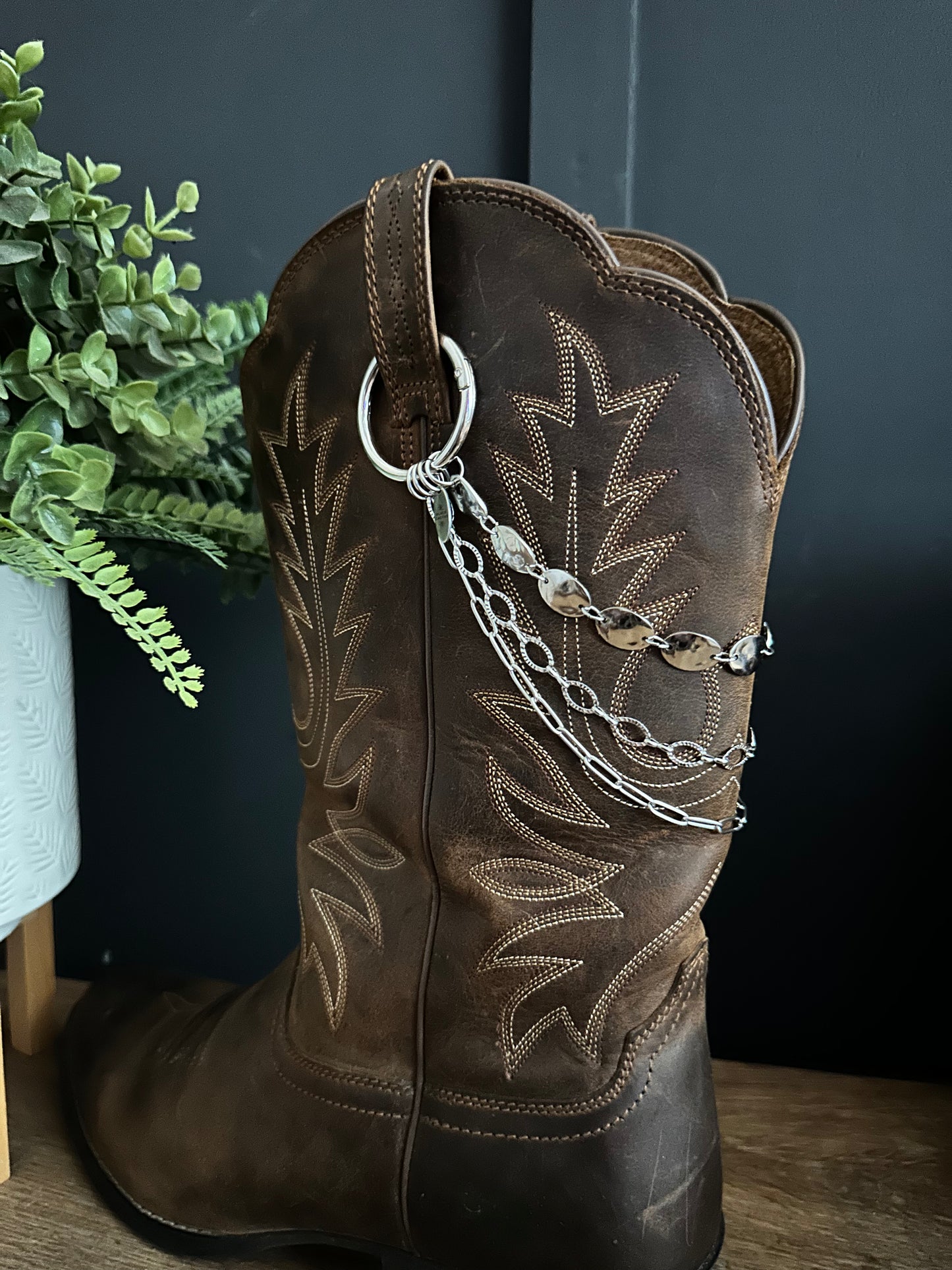 Boot hugger 03