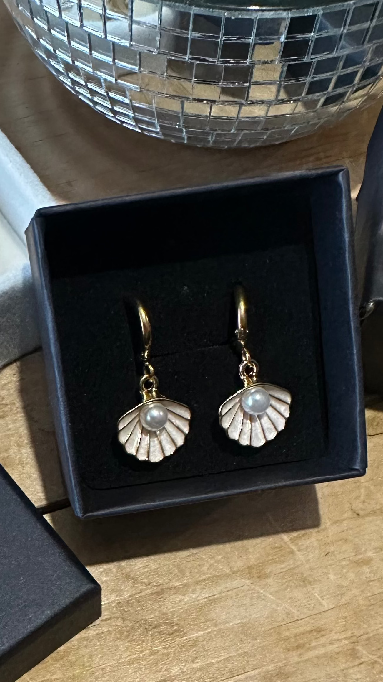 Boho soul pearl venus earrings